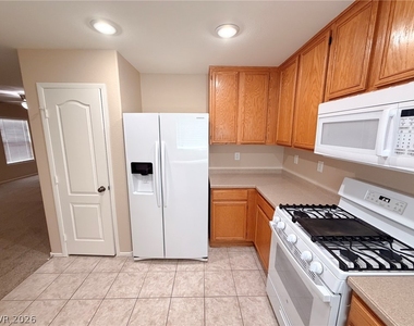 10263 Burning Bush Street - Photo Thumbnail 5