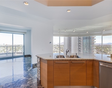 222 Karen Avenue - Photo Thumbnail 12