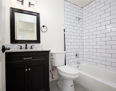 737 Rock Springs Drive - Photo Thumbnail 17
