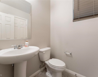 4320 Stardusk Falls Avenue - Photo Thumbnail 14