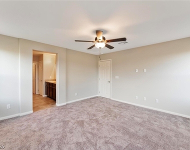 4320 Stardusk Falls Avenue - Photo Thumbnail 26