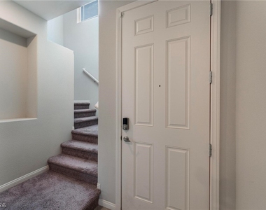 4320 Stardusk Falls Avenue - Photo Thumbnail 4