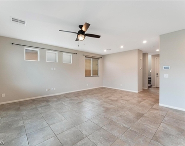 4320 Stardusk Falls Avenue - Photo Thumbnail 8