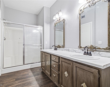 3400 Cabana Drive - Photo Thumbnail 12