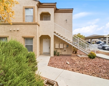 3400 Cabana Drive - Photo Thumbnail 2