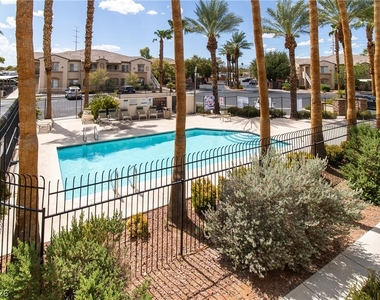 3400 Cabana Drive - Photo Thumbnail 14