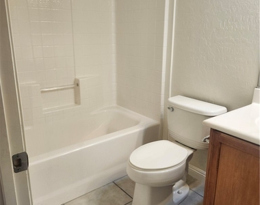 6844 Quindio Street - Photo Thumbnail 11