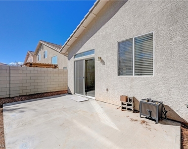 323 Jolly January Avenue - Photo Thumbnail 36