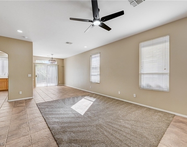 323 Jolly January Avenue - Photo Thumbnail 3