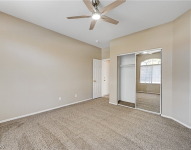 323 Jolly January Avenue - Photo Thumbnail 32