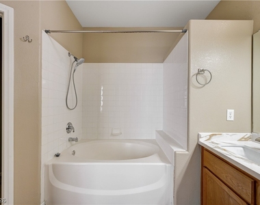 323 Jolly January Avenue - Photo Thumbnail 22