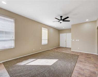 323 Jolly January Avenue - Photo Thumbnail 4