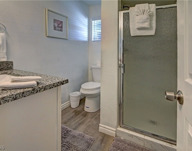 2108 S 6th Street - Photo Thumbnail 12