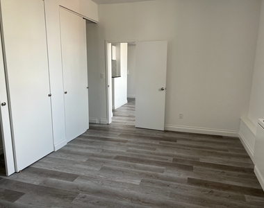 West 34th Street - Photo Thumbnail 9