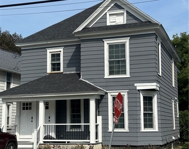 129 Charles Ave - Photo Thumbnail 10