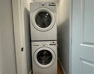 129 Charles Ave - Photo Thumbnail 8