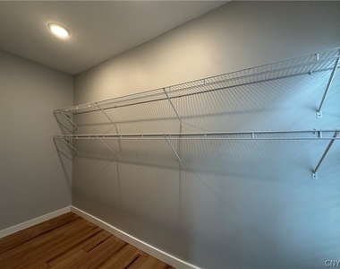 129 Charles Ave - Photo Thumbnail 21