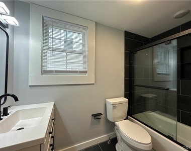 129 Charles Ave - Photo Thumbnail 15