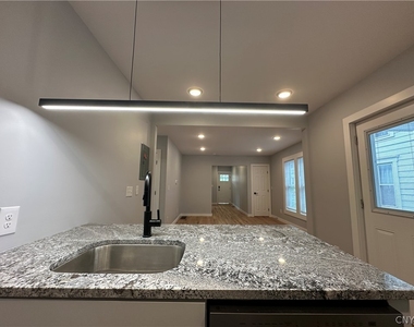 129 Charles Ave - Photo Thumbnail 13