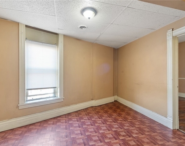 319 N Salina Street - Photo Thumbnail 28