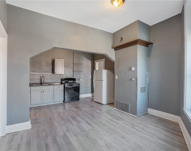 319 N Salina Street - Photo Thumbnail 43