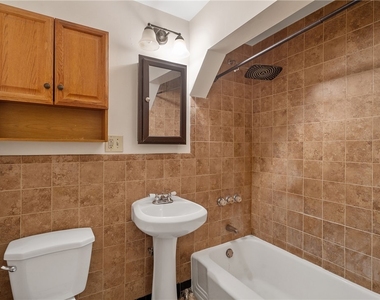 319 N Salina Street - Photo Thumbnail 35