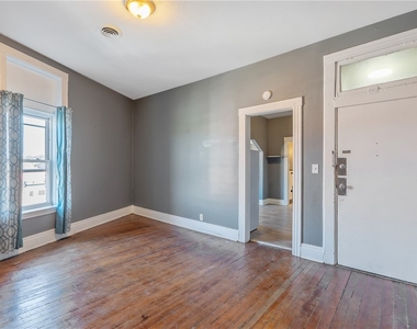 319 N Salina Street - Photo Thumbnail 37