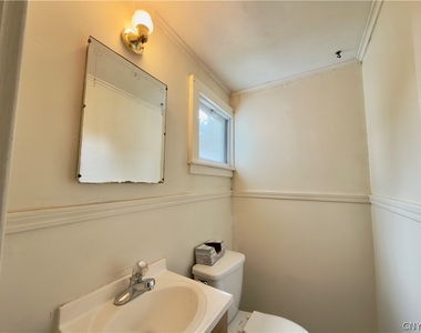 21 Virginia Street - Photo Thumbnail 7