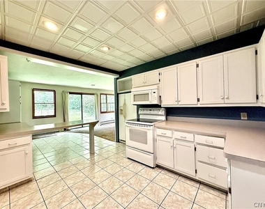 21 Virginia Street - Photo Thumbnail 16