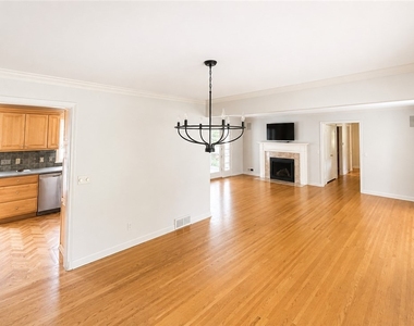 20 Briar Patch Road - Photo Thumbnail 7