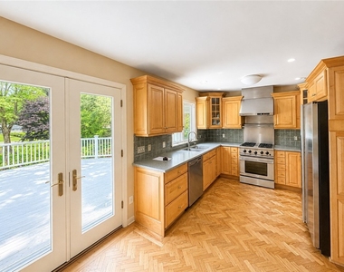 20 Briar Patch Road - Photo Thumbnail 8