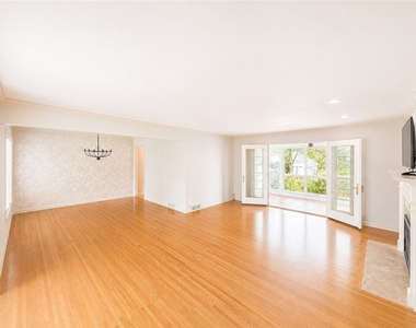 20 Briar Patch Road - Photo Thumbnail 3