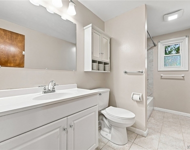 35 Tomcyn Drive - Photo Thumbnail 18