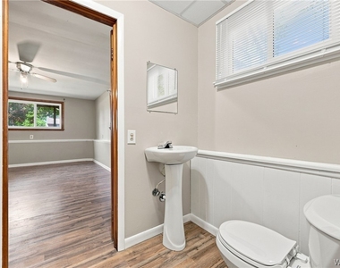 35 Tomcyn Drive - Photo Thumbnail 27