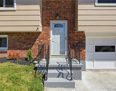 35 Tomcyn Drive - Photo Thumbnail 1