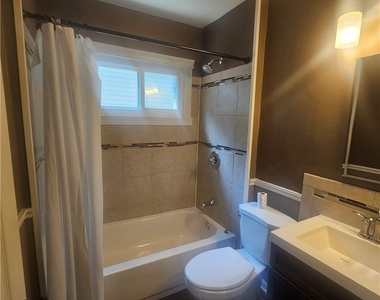 733 Norfolk Avenue - Photo Thumbnail 6