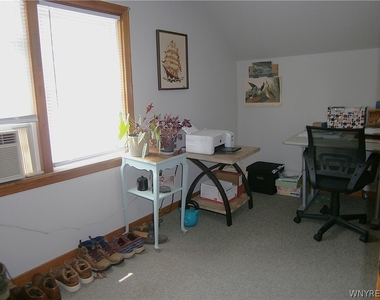 6 Maple Street - Photo Thumbnail 15