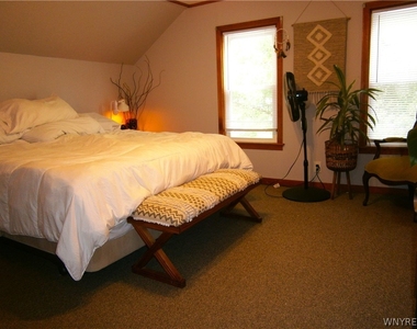 6 Maple Street - Photo Thumbnail 21