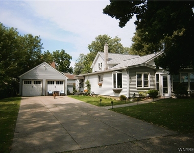 6 Maple Street - Photo Thumbnail 1
