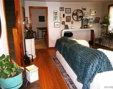 6 Maple Street - Photo Thumbnail 13