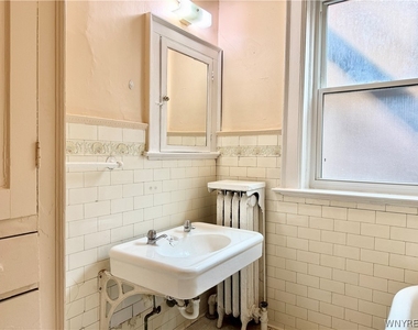 246 Bryant Street - Photo Thumbnail 10