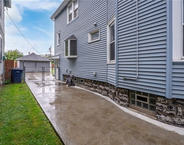 238 Saranac Avenue - Photo Thumbnail 28