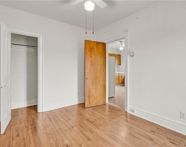 238 Saranac Avenue - Photo Thumbnail 16
