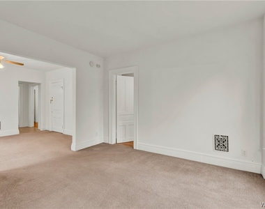 238 Saranac Avenue - Photo Thumbnail 4