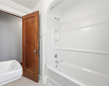84 Woodward Avenue - Photo Thumbnail 23