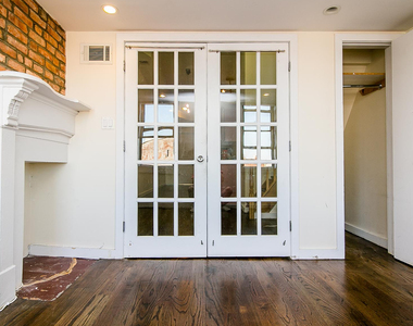 295 Maujer Street - Photo Thumbnail 1