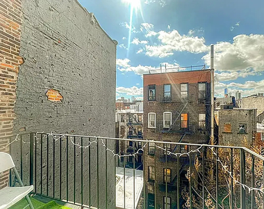 212 East 10th Street - Photo Thumbnail 4