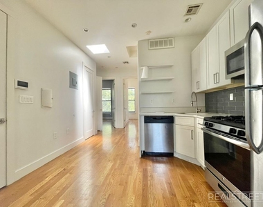 94 Lewis Avenue - Photo Thumbnail 1