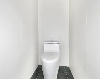94 Lewis Avenue - Photo Thumbnail 9