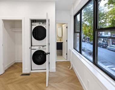 25-66 Steinway Street - Photo Thumbnail 1